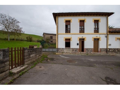 Venta de casa de planta baja en Villaviciosa Asturias