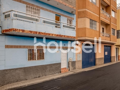 Сasa con terreno en venta en la Calle Til' Las Palmas de Gran Canaria