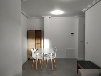 Alquiler de piso en AVE - Villimar de 1 habitación con muebles y calefacción