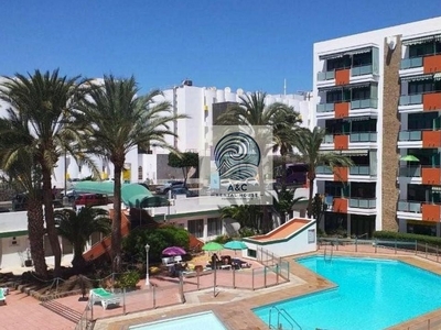 Alquiler de piso en avenida De Tirajana de 1 habitación con terraza y piscina