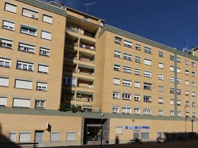 Venta de piso en calle Ingeniero Montaner de 3 habitaciones con terraza y garaje