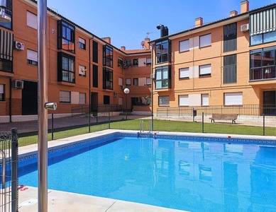 Venta de piso en calle Numancia de 1 habitación con terraza y piscina
