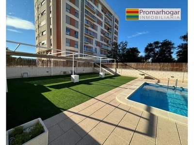 Venta de piso en Espinardo de 3 habitaciones con piscina y garaje