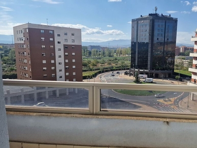 Venta de piso en Universidad - Los Lirios de 2 habitaciones con terraza y garaje