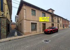 Casa en Mansilla de las Mulas