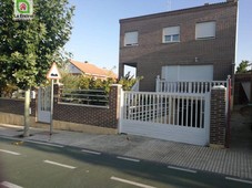 Venta Casa unifamiliar Cabrerizos. Con terraza 360 m²