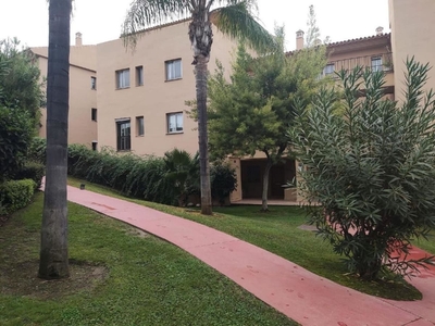 Apartamento en venta en Huerta Nueva, Estepona, Málaga