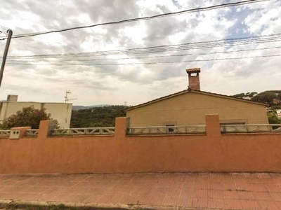 Chalet independiente con terreno en venta en la Carrer de Vicente Aleixandre' Sant Celoni