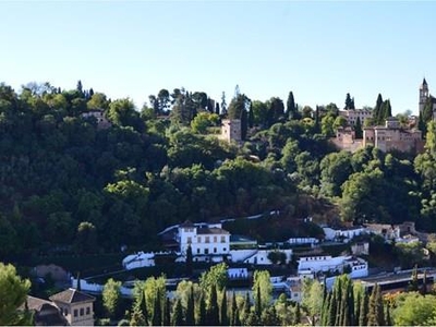 Quieres vivir en un sitio privilegiado, y con las mejores vistas a la Alhambra???