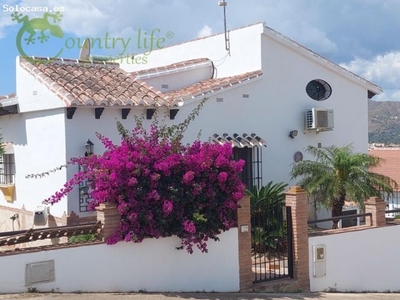 ALCAUCÍN (ALC124): CASA LINEA ES UNA ESPACIOSA CASA UNIFAMILIAR, SITUADA A