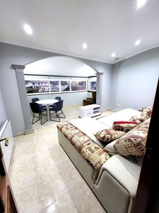 Alquiler de piso en Alcabre - Navia - Comesaña de 2 habitaciones con terraza y garaje
