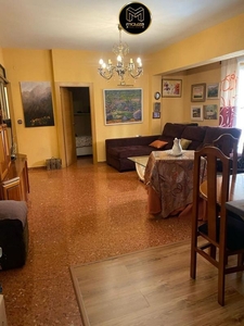 Alquiler de piso en Belén - San Roque de 2 habitaciones con terraza y aire acondicionado