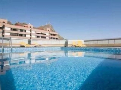 Alquiler de piso en Ifara - Urbanización Anaga de 1 habitación con terraza y piscina