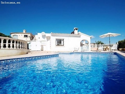 AGRADABLE VILLA EN CALPE