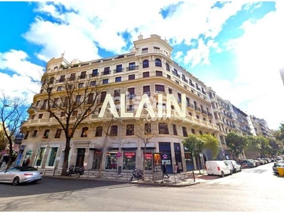 Apartamento en venta en Calle de Alcalá, cerca de Calle Jorge Juan