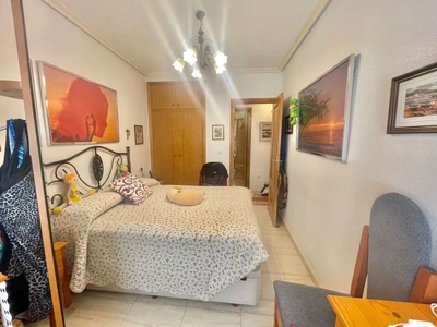 Apartamento en venta en Playa de los Locos, Torrevieja, Alicante