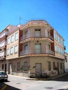 Building for sale in Novelda