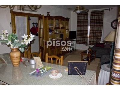 Casa adosada en venta en Calle Plaza Príncipe de España, nº 5