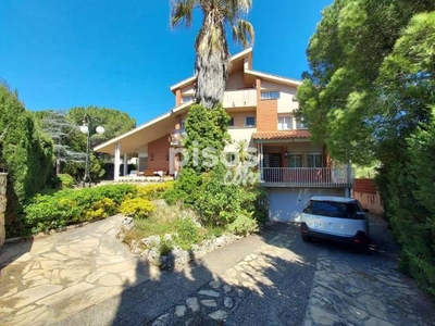 Casa en venta en Cerca del Centro del Pueblo A 5 Minutos Caminado Playa