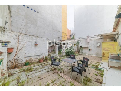 Casa unifamiliar en venta en Calle del Clavel