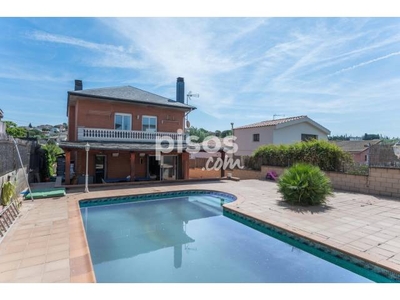 Chalet en venta en Carrer d'Arenys de Mar, cerca de Carrer d' Altea