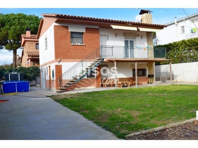 Chalet en venta en Carrer del Matagalls