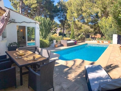 Chalet to rent in El Montgó, Dénia -