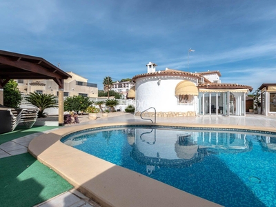 Detached house to rent in Calpe -