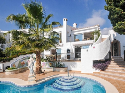 Detached villa for sale in Burriana, Nerja