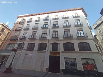 Estupendo apartamento en calle Alfonso.