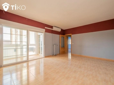 Flat for sale in Simancas, Madrid