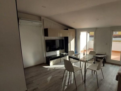 Flat to rent in Cortes, Madrid -