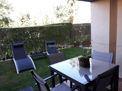 Ground floor flat to rent in Rota -