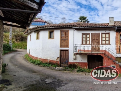 House for sale in Oviedo