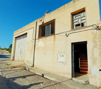 Industrial-unit to rent in Crevillent -