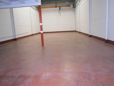 Industrial-unit to rent in Novelda -