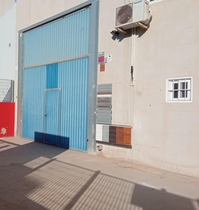 Industrial-unit to rent in Parque Acuático - Sector 25, Torrevieja -