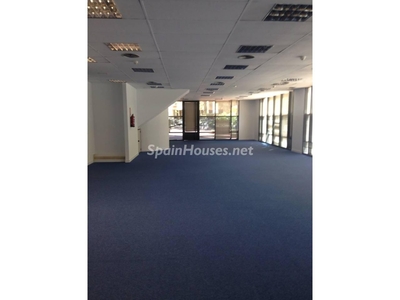 Office to rent in Costillares, Madrid -