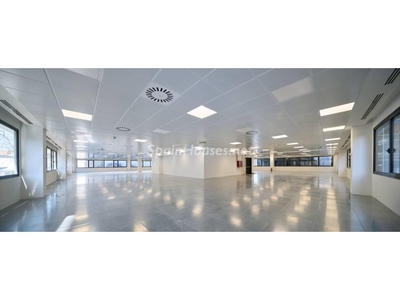 Office to rent in Simancas, Madrid -