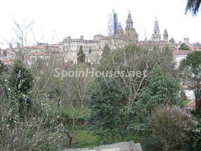 Casa adosada en venta en Santiago de Compostela