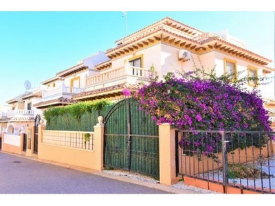 villa en Venta en Orihuela Costa