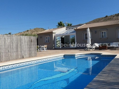 Villa for sale in Alhaurín el Grande