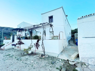 Villa en venta en Comares