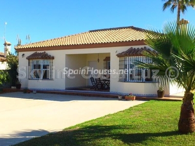 Villa en venta en Chiclana de la Frontera