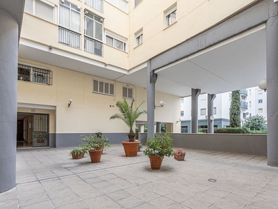 Alquiler de piso en Las Huertas - San Pablo de 4 habitaciones con jardín y aire acondicionado