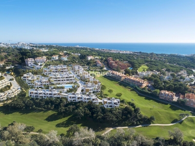 Apartamento en venta en Cabopino-Artola, Marbella