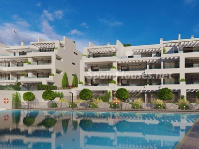 Apartamento en venta en Guadalobón, Estepona