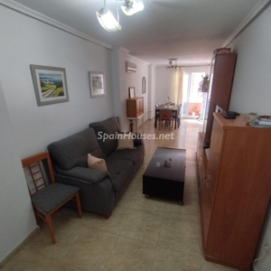 Apartamento en venta en Las Piscinas Naturales, Torrevieja