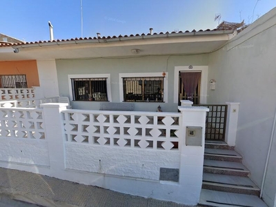 Casa adosada en venta en Hondón de los Frailes