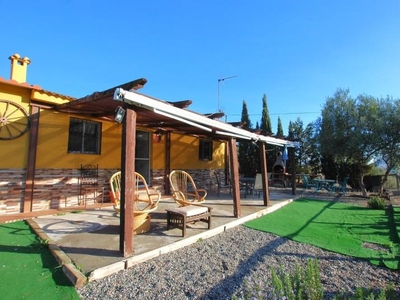 Casa con terreno en Cártama